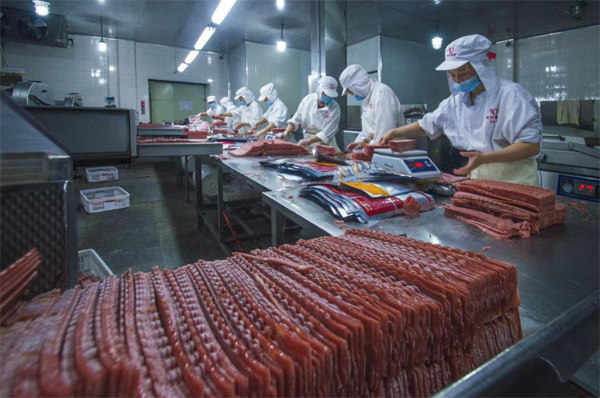 到项目一线去丨区领导调研我区畜牧业产业 农副产品销售